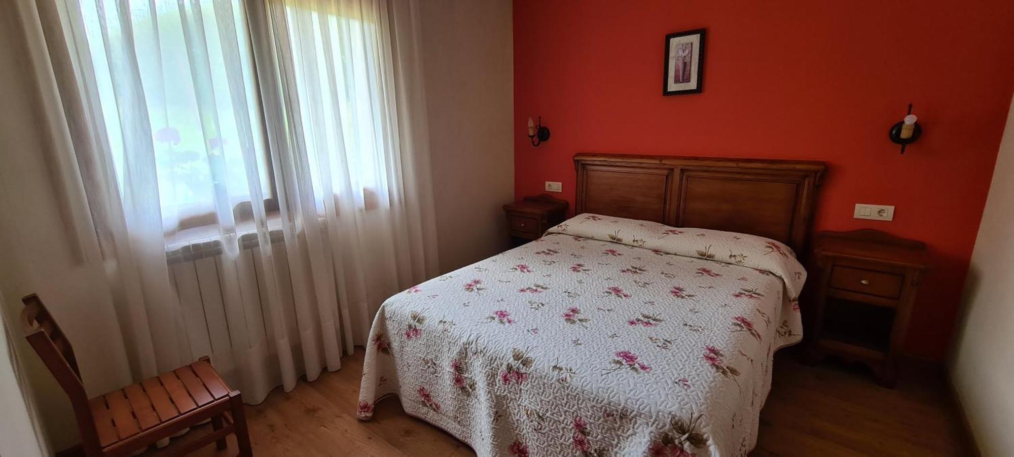 Apartamentos La Corona - Cabrales Кареня де Кабралес Екстериор снимка