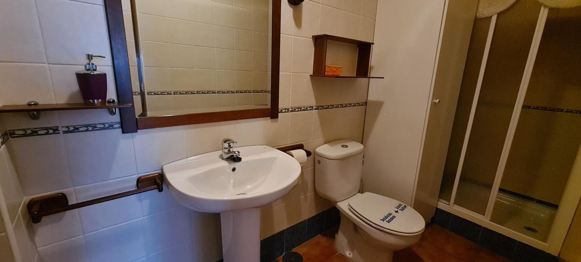Apartamentos La Corona - Cabrales Кареня де Кабралес Екстериор снимка